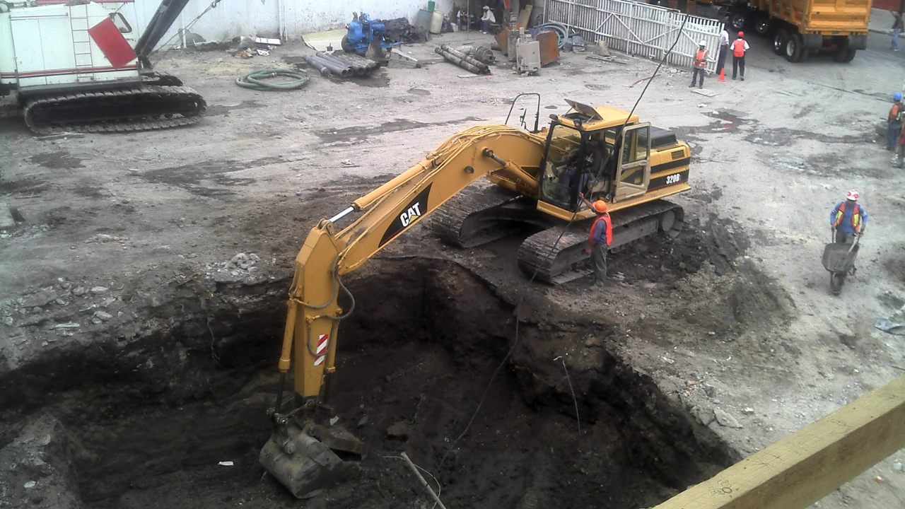 Excavación para cimentación de torre de consultorios “Hospital Star Medica Infantil”