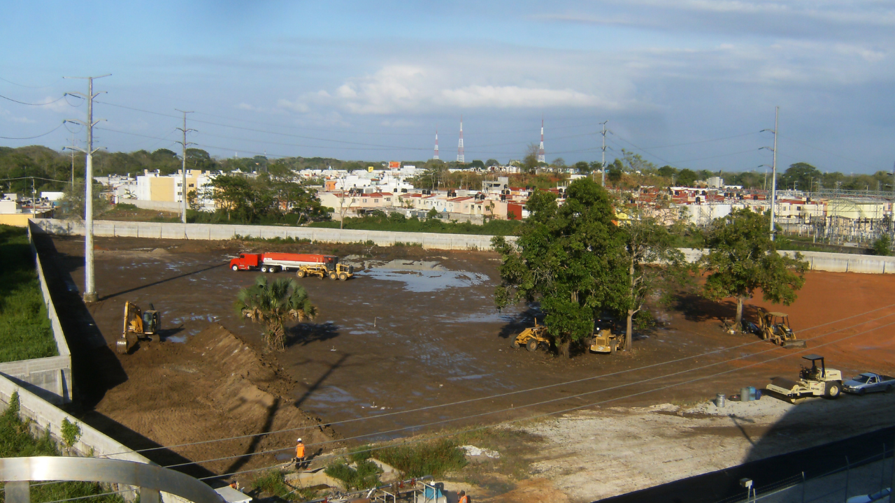 Construcción civil para estacionamiento “Planta Coca-Cola Ixtacomomitan Tabasco”