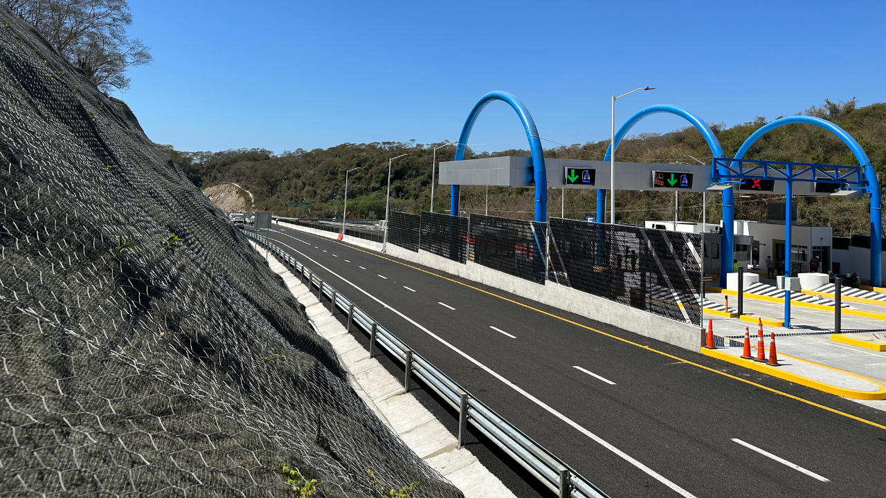 Terracerías para Caseta de cobro San Vicente “Autopista Las Varas” Nayarit 